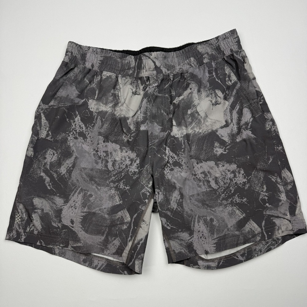 Rhone Shorts Mens Medium Gray Camo Athletic Running Drawstring 7 Inseam